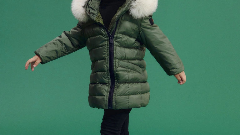 Inverno alle porte: come scegliere il piumino perfetto per bambini e ragazzi