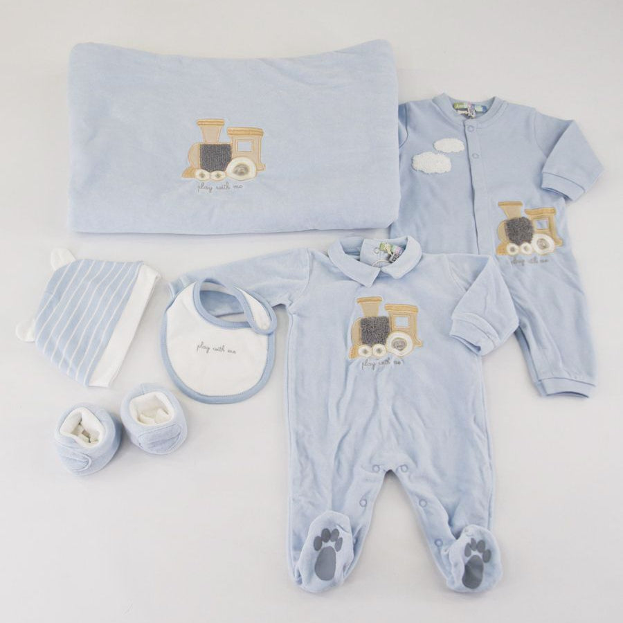 Amore is me Crib Layette Gift Set