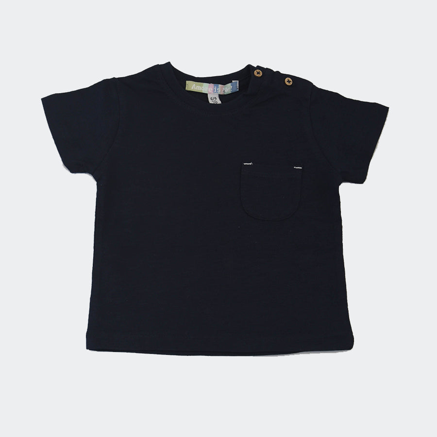 Love is me T-shirt with pocket