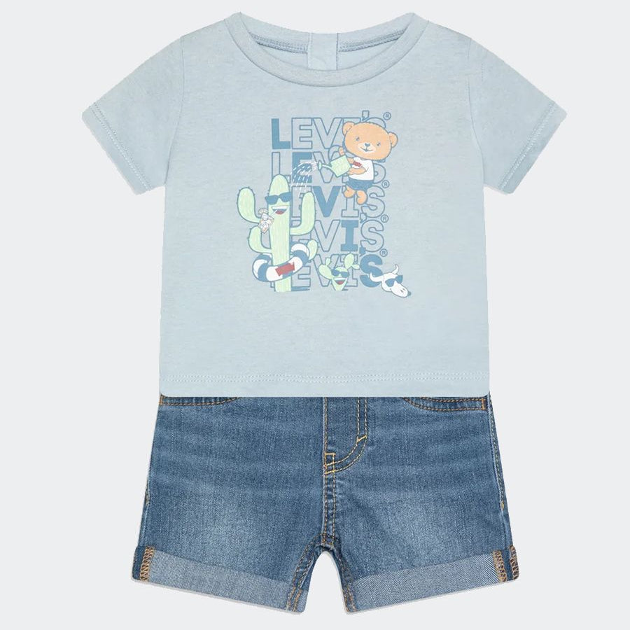 T-shirt and Bermuda shorts set