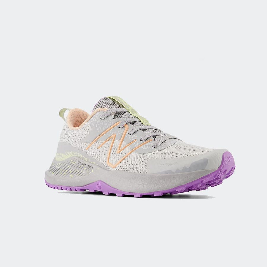 Sneakers with DynaSoft Midsole