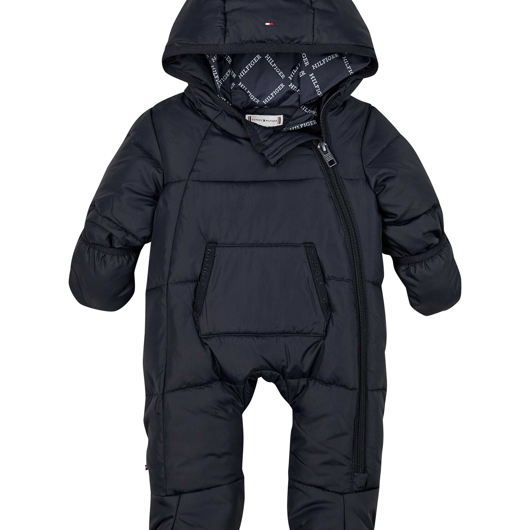 Tommy Hilfiger Tutona Simple and Refined Design