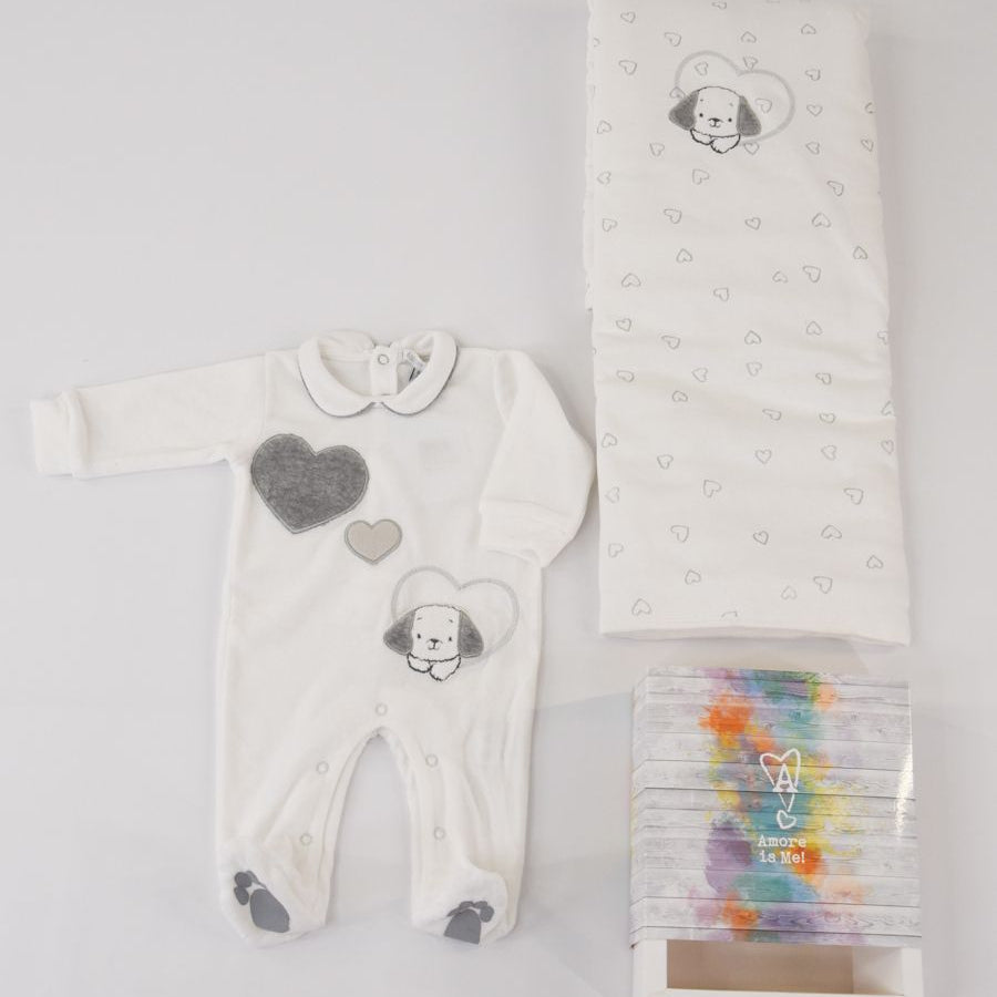 Love is me Baby Romper and Blanket Gift Set