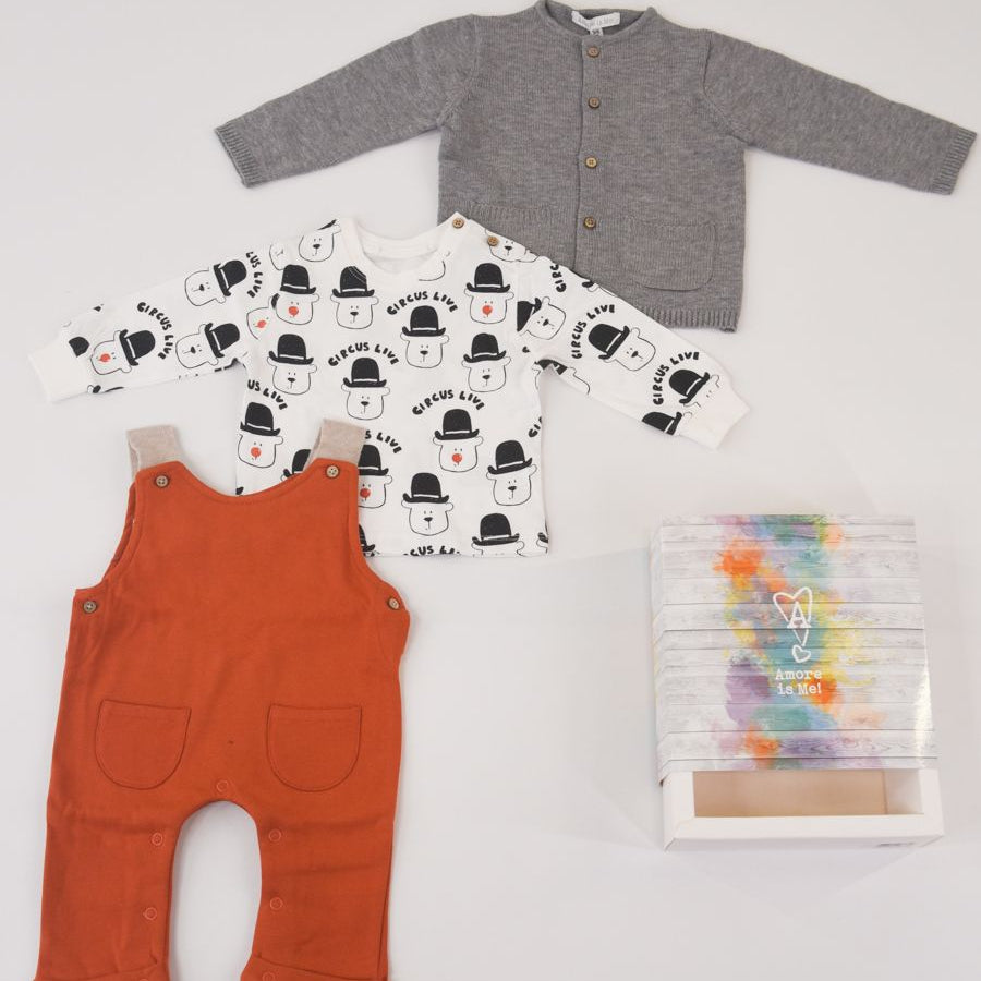 Amore is me Three-Piece Set with Cardigan, T-Shirt, and Overalls