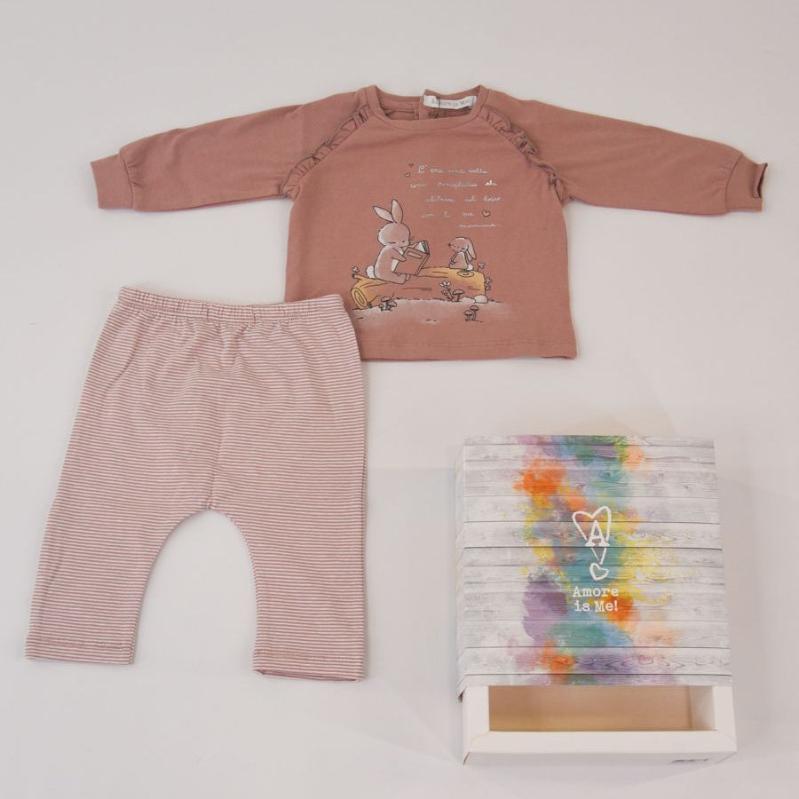 Amore is me T-shirt and leggings set