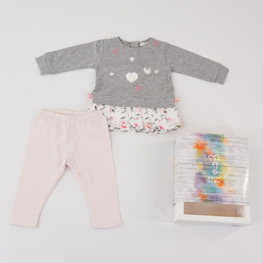 Amore is me T-shirt and leggings set