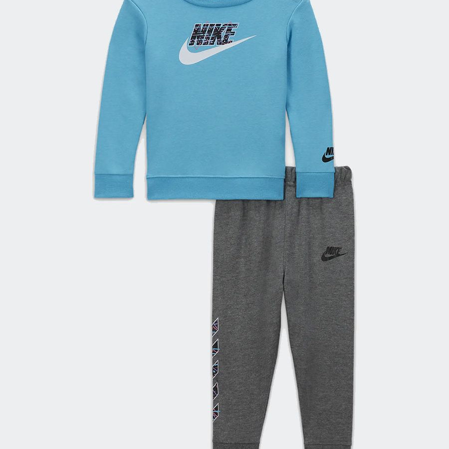 Sweatshirt and trousers tracksuit