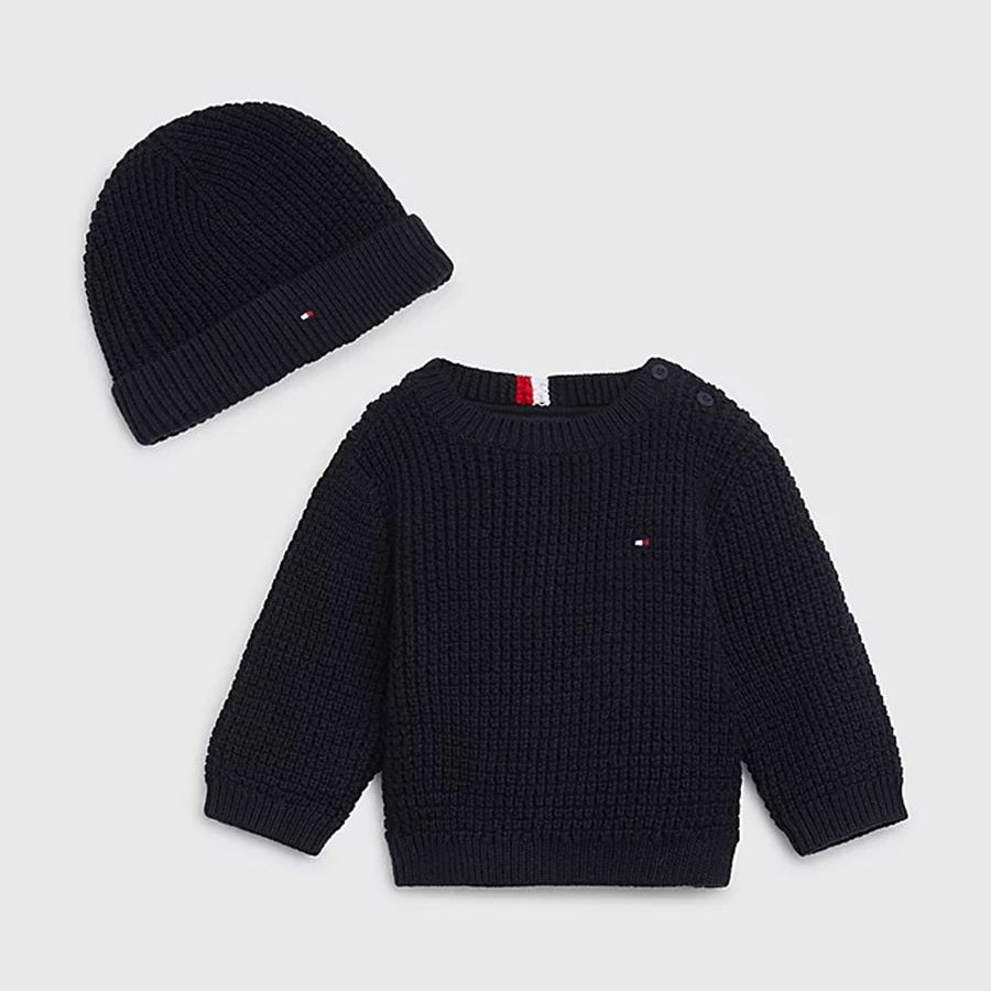 Tommy Hilfiger Honeycomb Hat and Sweater Set