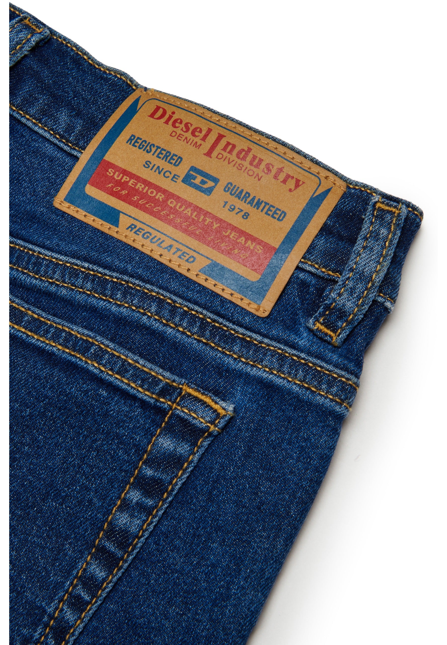 https://origin.bimbivip.com/storage/prodotti/DSJ00816_U_K01_3.jpg