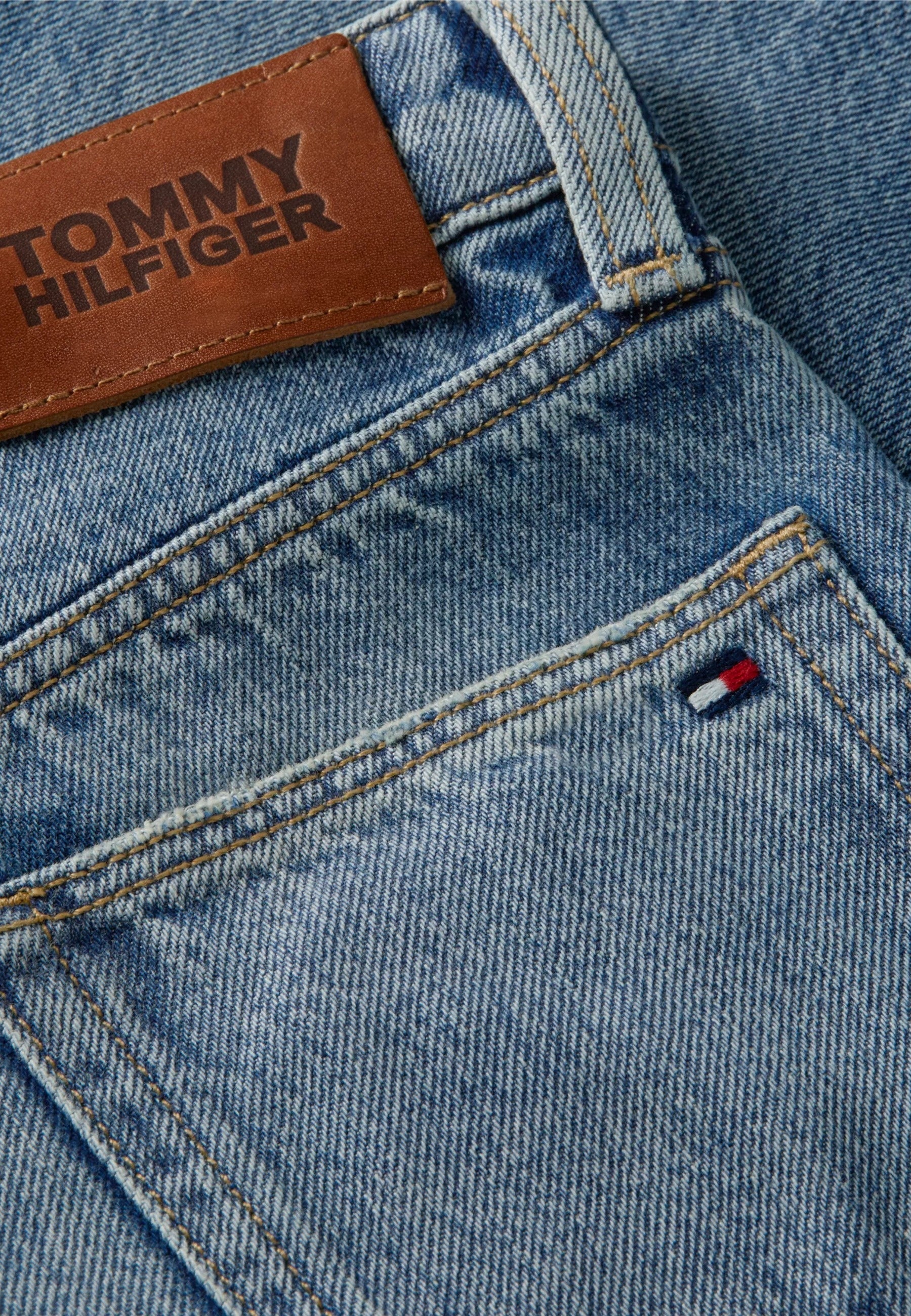 https://origin.bimbivip.com/storage/prodotti/THB10466_U_1BL_1.jpg