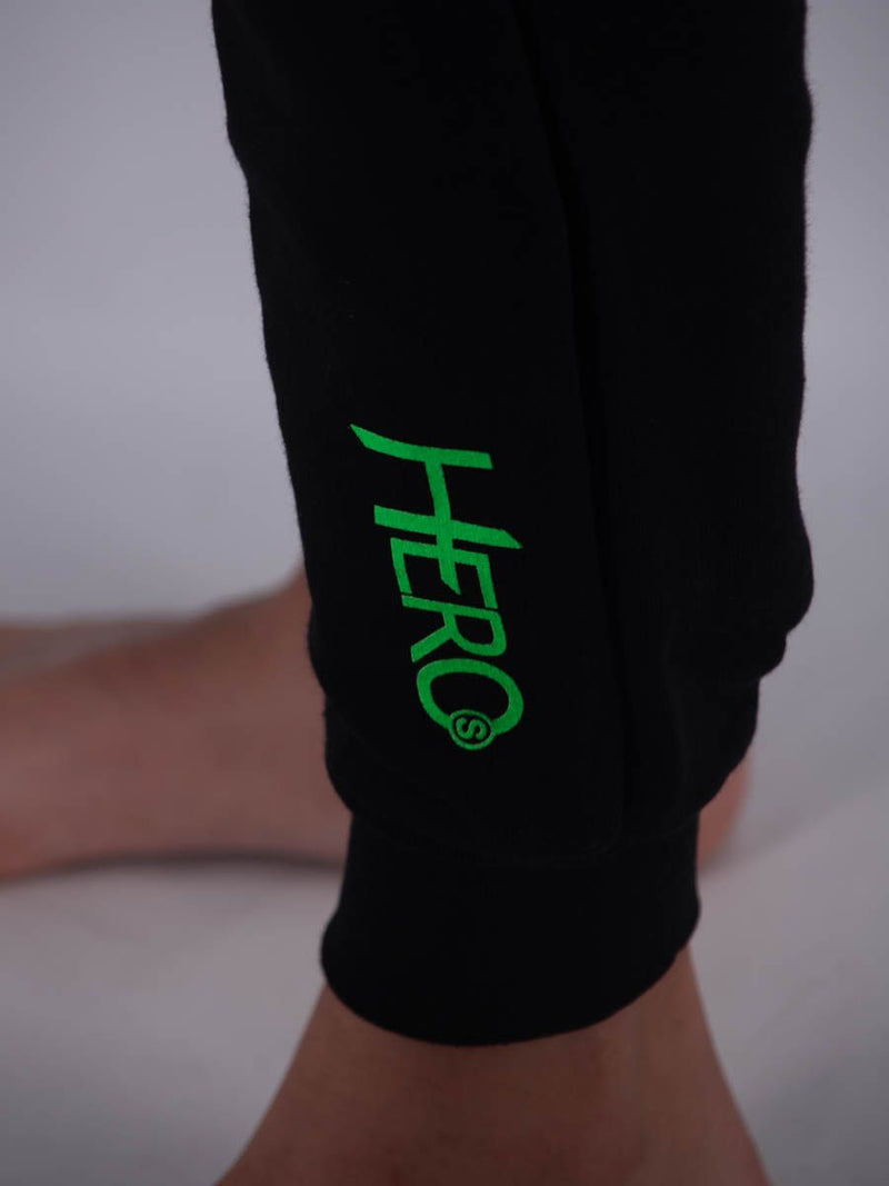 Sottotuta  PANTALONE FELPA HERO RICAMO LEET STAMPA DRONE BASIC